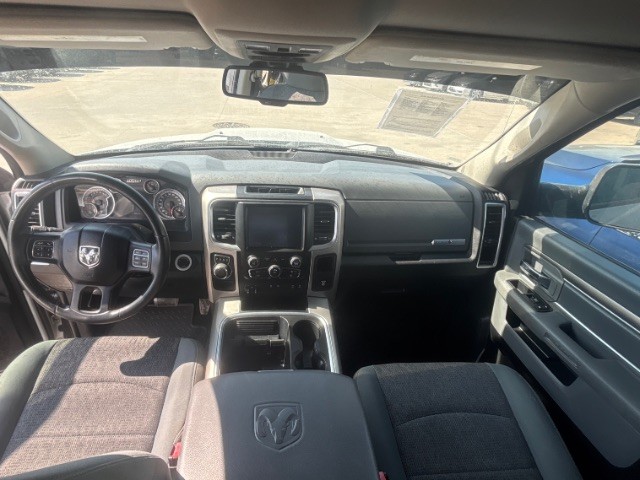 Ram 1500 Vehicle Full-screen Gallery Image 05