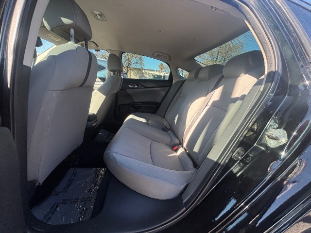 Honda Civic Sedan Vehicle Full-screen Gallery Image 03