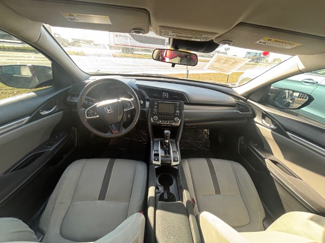 Honda Civic Sedan Vehicle Full-screen Gallery Image 05