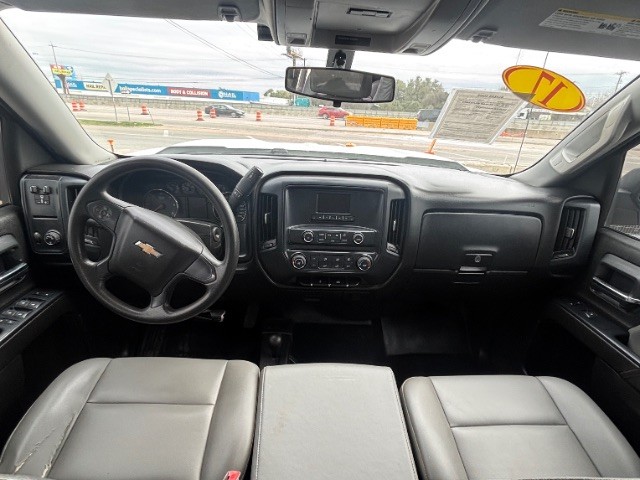 Chevrolet Silverado 1500 Vehicle Full-screen Gallery Image 05