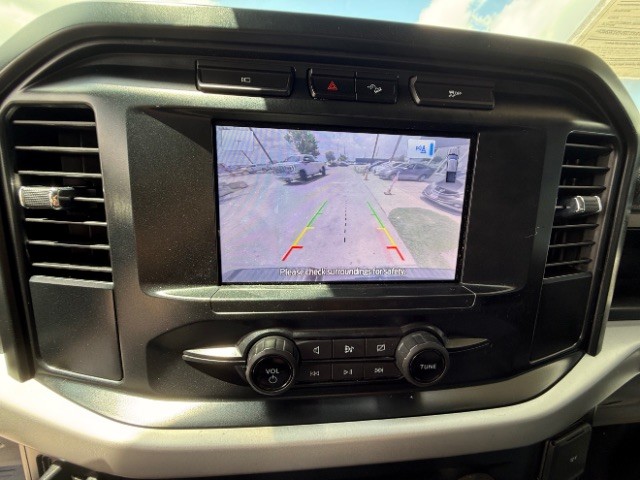Ford F-150 Vehicle Full-screen Gallery Image 10