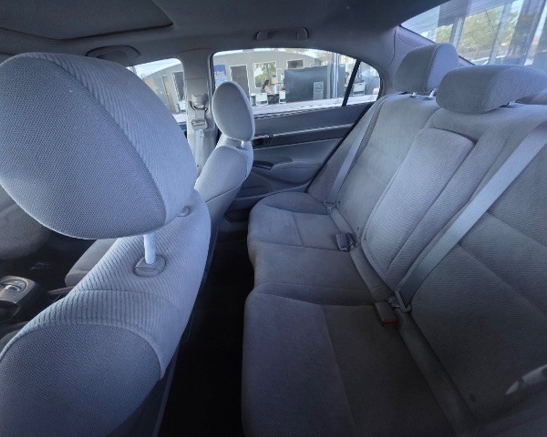 Honda Civic Sedan Vehicle Full-screen Gallery Image 03