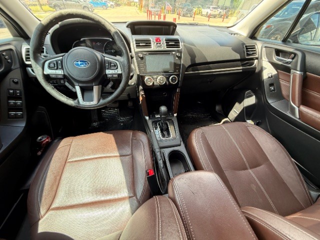 Subaru Forester Vehicle Full-screen Gallery Image 09