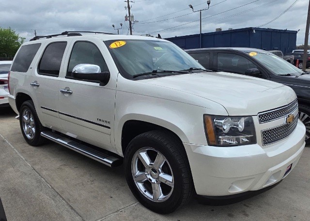 Chevrolet Tahoe Vehicle Full-screen Gallery Image 02