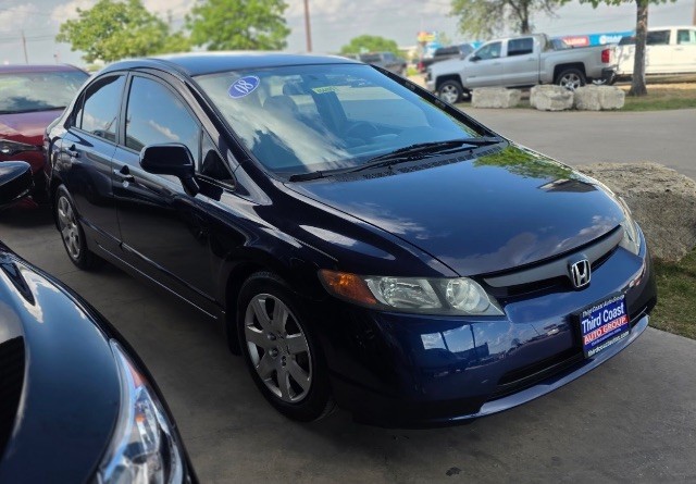 Honda Civic Sedan Vehicle Full-screen Gallery Image 03