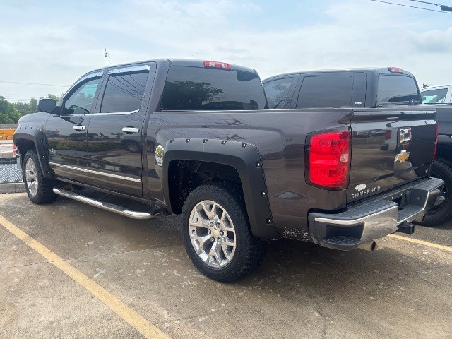 Chevrolet Silverado 1500 Vehicle Full-screen Gallery Image 02