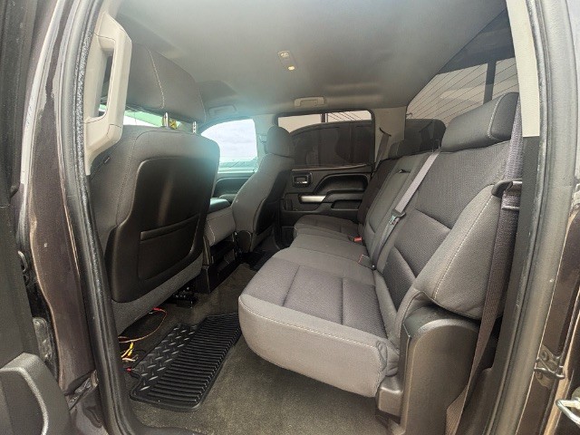 Chevrolet Silverado 1500 Vehicle Full-screen Gallery Image 03