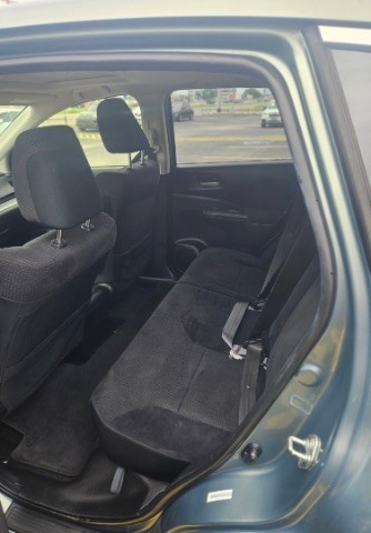 Honda CR-V Vehicle Full-screen Gallery Image 05