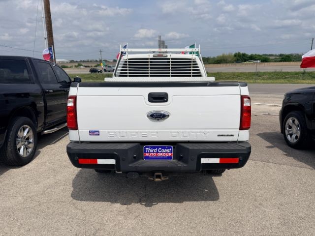 Ford Super Duty F-250 SRW Vehicle Full-screen Gallery Image 04