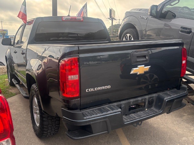 Chevrolet Colorado Vehicle Full-screen Gallery Image 02