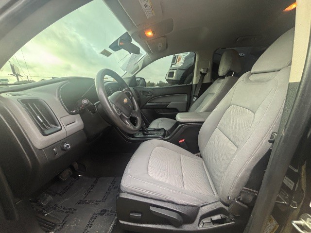 Chevrolet Colorado Vehicle Full-screen Gallery Image 04