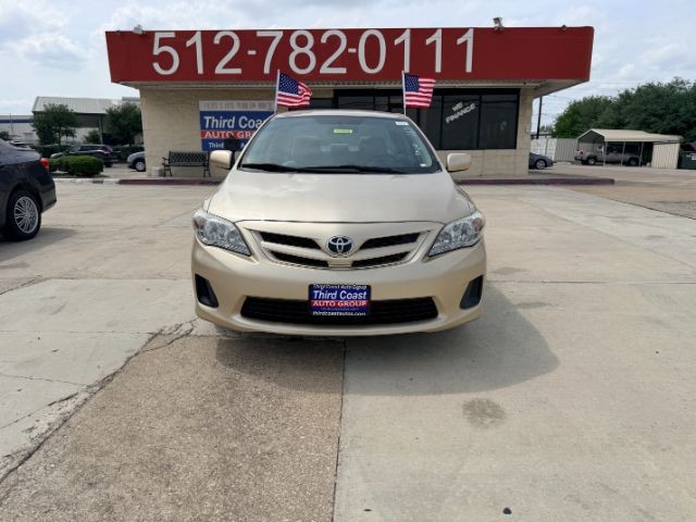 Toyota Corolla Vehicle Full-screen Gallery Image 02