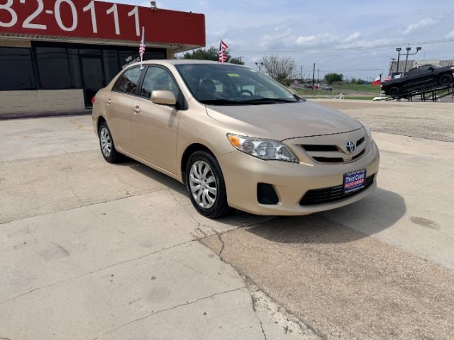 Toyota Corolla Vehicle Full-screen Gallery Image 07