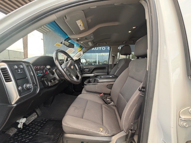 Chevrolet Silverado 1500 LD Vehicle Full-screen Gallery Image 06