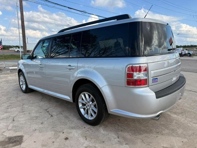 Ford Flex Vehicle Full-screen Gallery Image 03