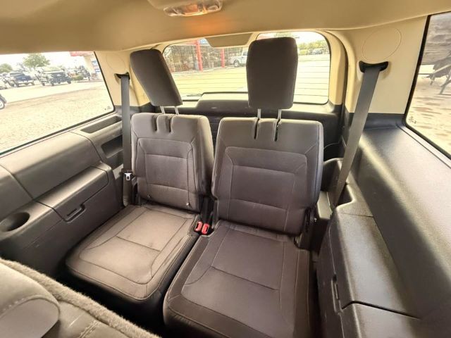 Ford Flex Vehicle Full-screen Gallery Image 07