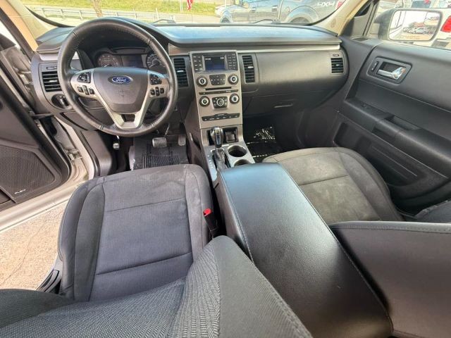 Ford Flex Vehicle Full-screen Gallery Image 08