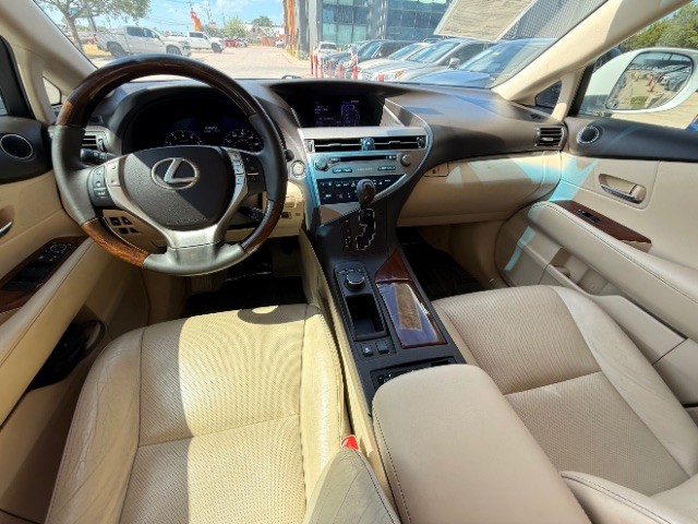 Lexus RX 350 Vehicle Full-screen Gallery Image 10