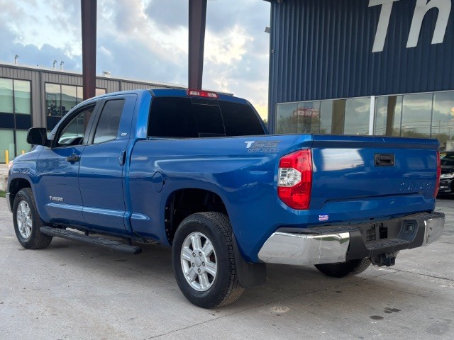 Toyota Tundra 2WD Vehicle Full-screen Gallery Image 03