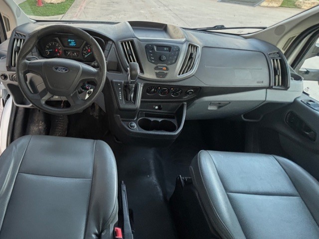 Ford Transit Chassis Vehicle Full-screen Gallery Image 06