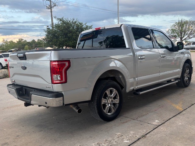 Ford F-150 Vehicle Full-screen Gallery Image 04