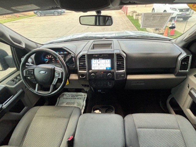 Ford F-150 Vehicle Full-screen Gallery Image 05