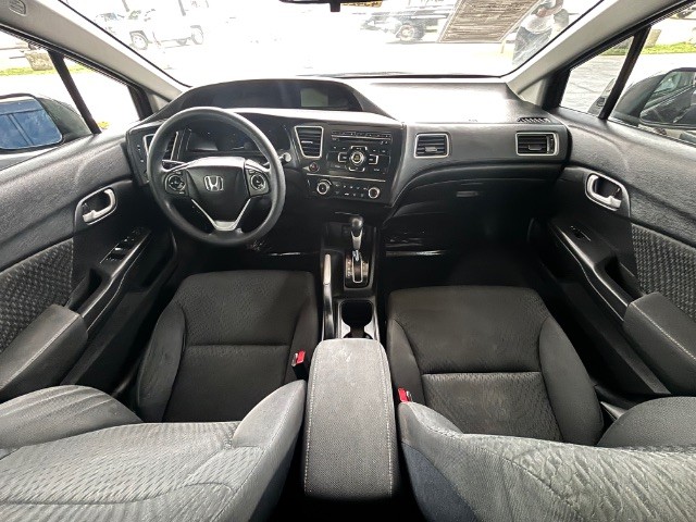 Honda Civic Sedan Vehicle Full-screen Gallery Image 02