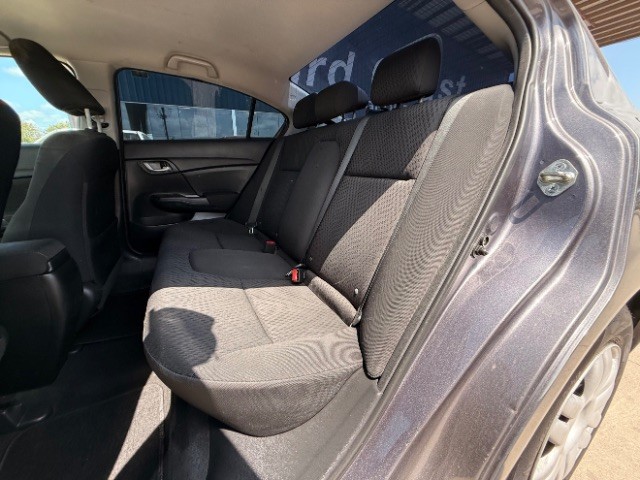 Honda Civic Sedan Vehicle Full-screen Gallery Image 08