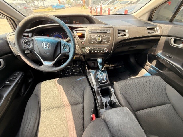 Honda Civic Sedan Vehicle Full-screen Gallery Image 09