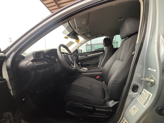 Honda Civic Sedan Vehicle Full-screen Gallery Image 03
