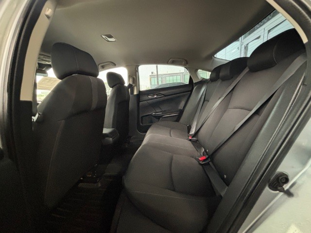 Honda Civic Sedan Vehicle Full-screen Gallery Image 04