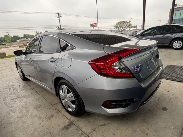 Honda Civic Sedan Vehicle Full-screen Gallery Image 05