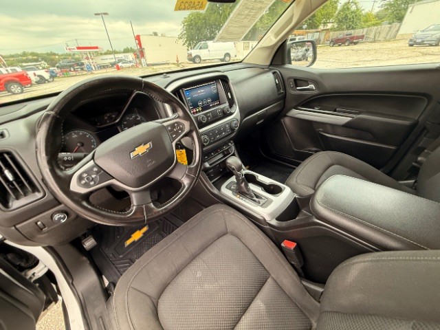Chevrolet Colorado Vehicle Full-screen Gallery Image 09