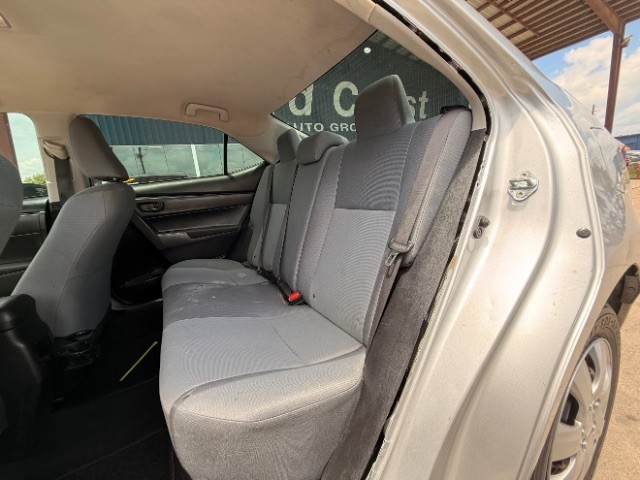 Toyota Corolla Vehicle Full-screen Gallery Image 08