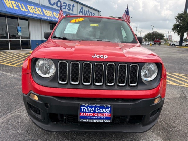 Jeep Renegade Vehicle Full-screen Gallery Image 07