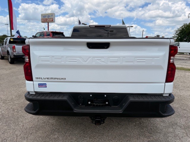 Chevrolet Silverado 1500 Vehicle Full-screen Gallery Image 05