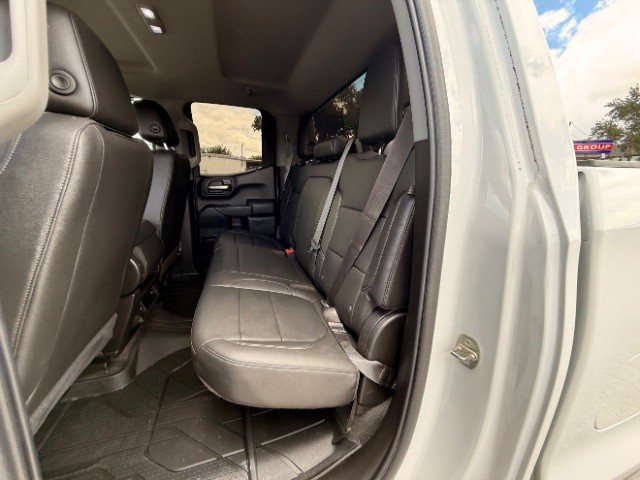 Chevrolet Silverado 1500 Vehicle Full-screen Gallery Image 08