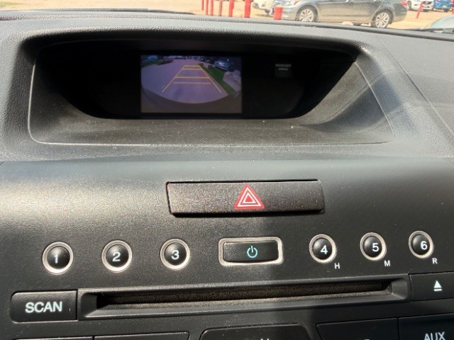 Honda CR-V Vehicle Full-screen Gallery Image 16