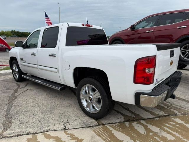 Chevrolet Silverado 1500 Vehicle Full-screen Gallery Image 04