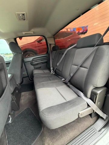 Chevrolet Silverado 1500 Vehicle Full-screen Gallery Image 12