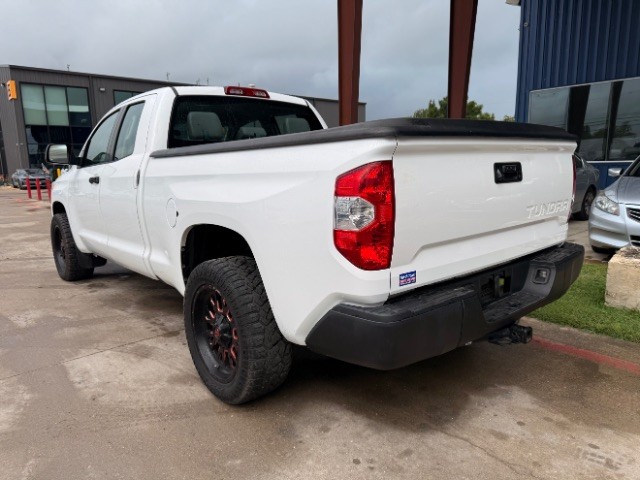 Toyota Tundra 2WD Vehicle Full-screen Gallery Image 03