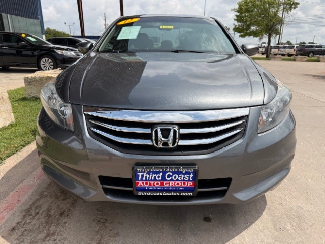 Honda Accord Sedan Vehicle Full-screen Gallery Image 06