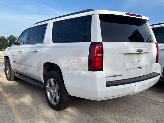 Chevrolet Tahoe Vehicle Full-screen Gallery Image 02