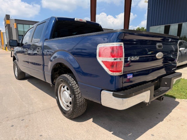 Ford F-150 Vehicle Full-screen Gallery Image 03