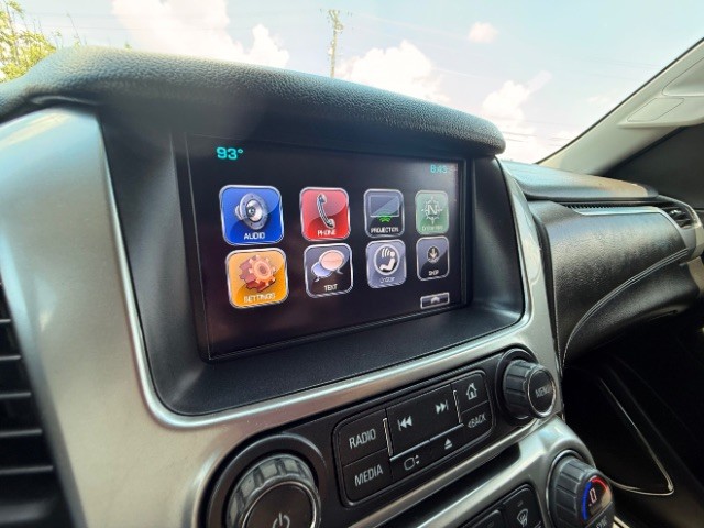 Chevrolet Tahoe Vehicle Full-screen Gallery Image 12