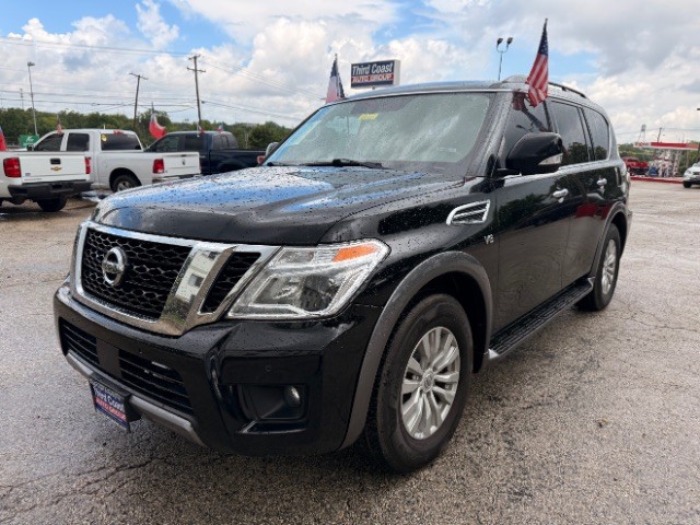 Nissan Armada Vehicle Full-screen Gallery Image 02