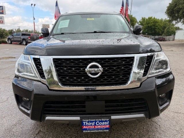 Nissan Armada Vehicle Full-screen Gallery Image 06