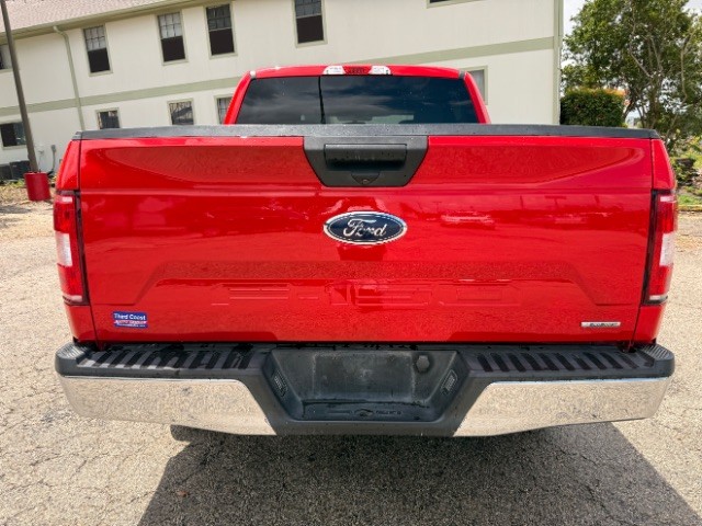 Ford F-150 Vehicle Full-screen Gallery Image 05