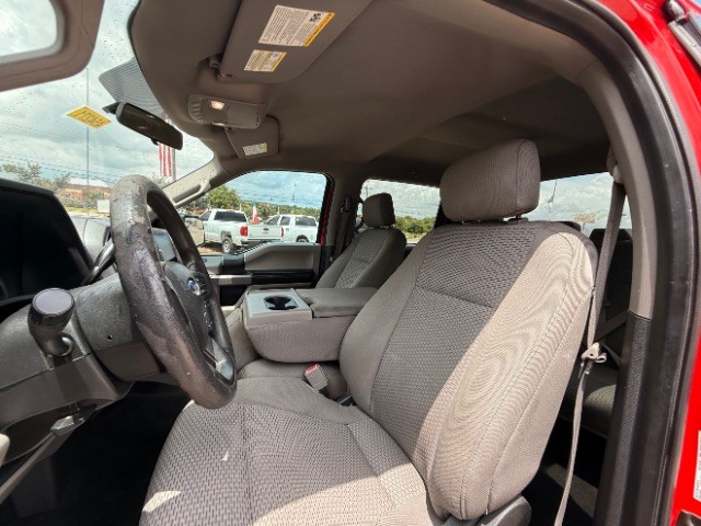 Ford F-150 Vehicle Full-screen Gallery Image 07