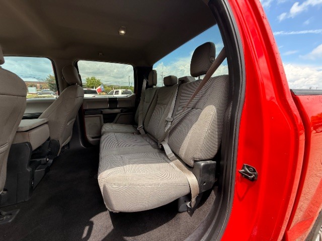 Ford F-150 Vehicle Full-screen Gallery Image 08
